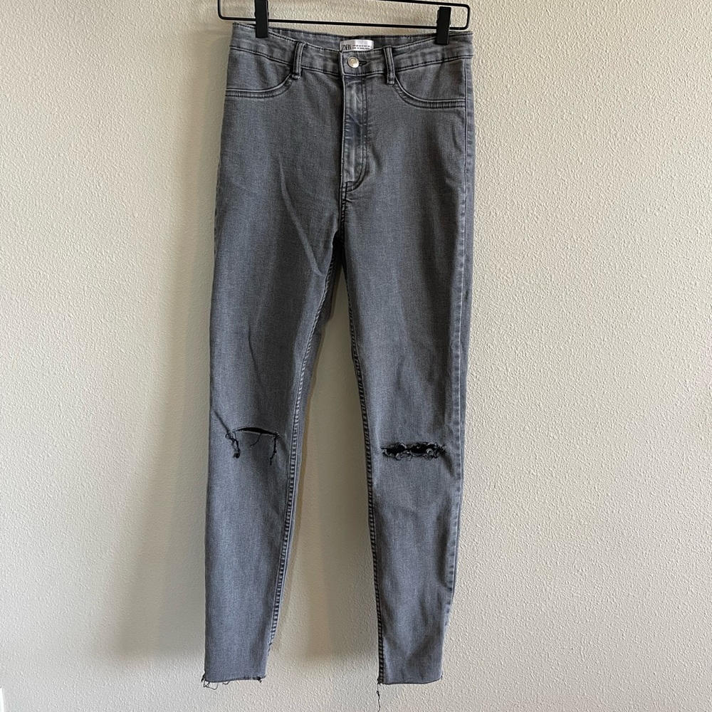 ZARA Distressed Jeans